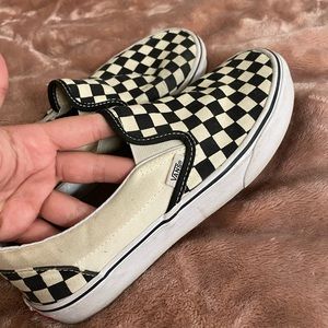 CHECKERED VANS
